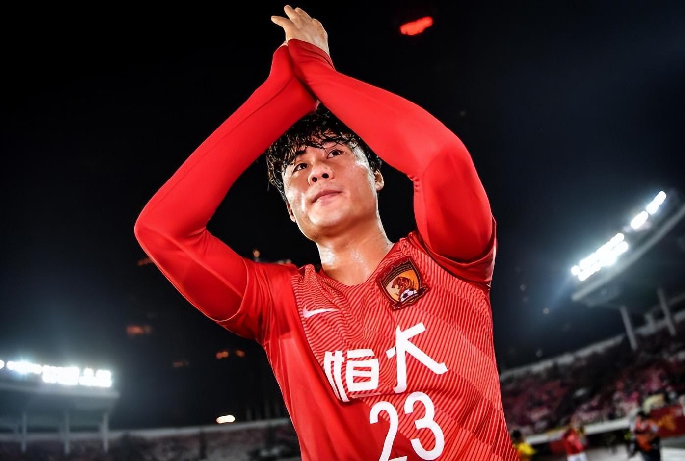 武汉三镇冬训出现功勋外援身影,上赛季表现不俗,值得莫拉重用