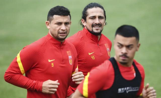 半岛体育-解析国足名单:硬度成重要考核 归化历史或将终结